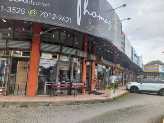 VENTA DE CENTRO COMERCIAL EN DESAMPARADOS  in Desamparados, San José — $1,500,000