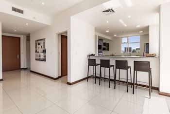 Alquiler de Apartamentos modernos en Escazú, Alta Pietra en San Rafael, Escazú, San José — $2,000 - Foto 4 de 19