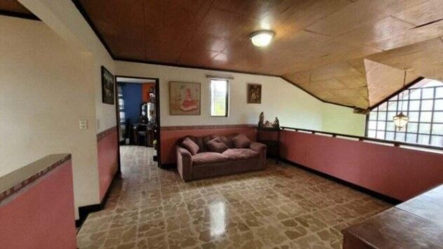 Venta de Casa con Uso de Suelo Mixto en Granadilla de Curridabat. RAH 26-449 en Granadilla, Curridabat, San José — $170,000,000