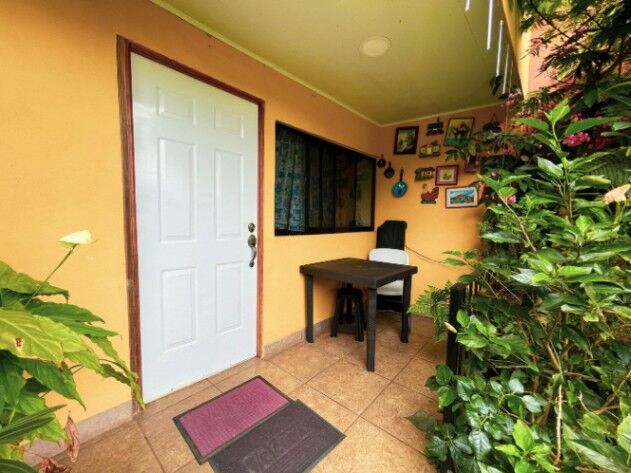 Venta de Propiedad 1 Casa + 3 Apartamentos en San Rafael de Heredia. RAH 25-1604 en Ángeles, San Rafael, Heredia — $439,000