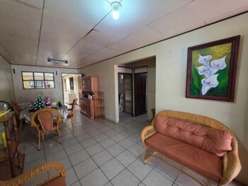 Venta de Casa en Oreamuno, Cartago.  en San Rafael, Oreamuno, Cartago — $80,000 - Foto 5 de 10