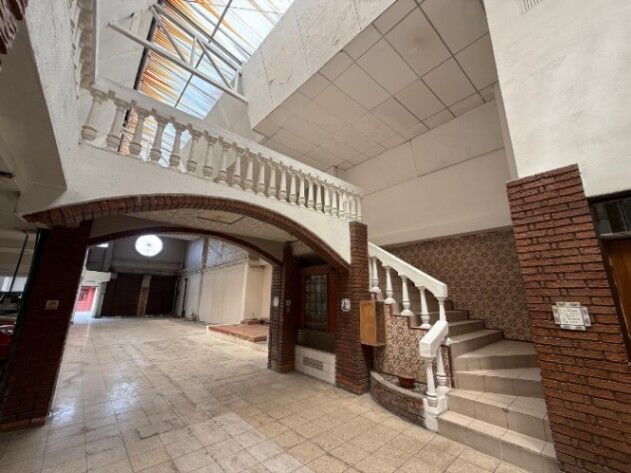 Venta de Amplia Bodega en Heredia / Mls. 26-555 OFC JB en Heredia — $800,000