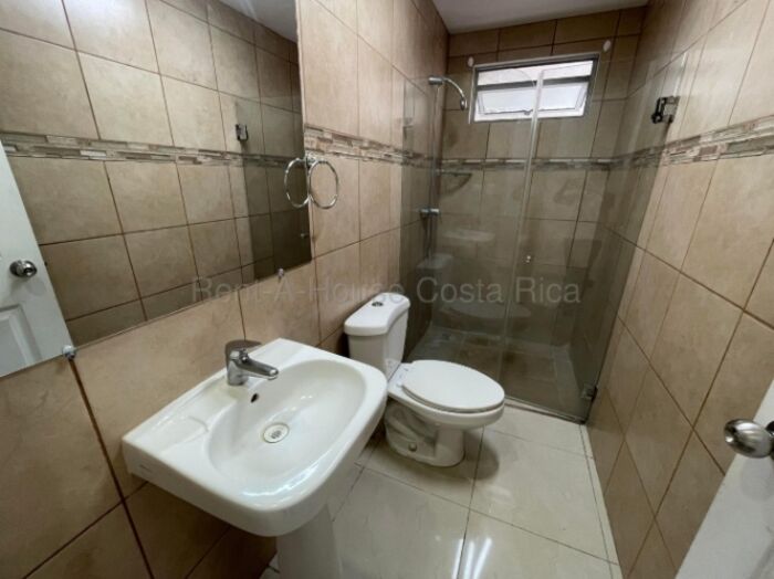Venta | Apartamento en primer piso, excelente inversión #26-2040 GS en San Sebastián, San José — $131,000