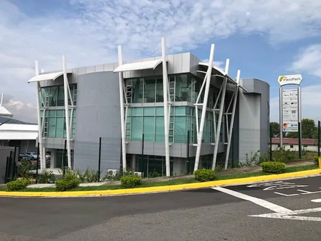 SE ALQUILA OFICINA FLEXIPARK, CERCA DE RADIAL SANTA ANA BELEN en Santa Ana, San José — $9,990