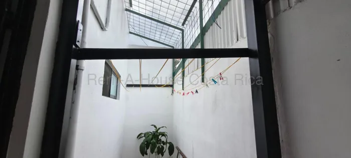 Alquiler de APARTAMENTO AMUEBLADO en San Fco de Dos Ríos, San José. RAH 27-473 en San Francisco de Dos Ríos, San José — ₡ 325 000 - Foto 3 de 20