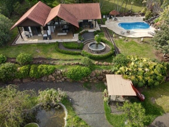 Se vende amplia finca de lujo en Guácima Alajuela 24-1321 in Guácima, Alajuela — $400,000