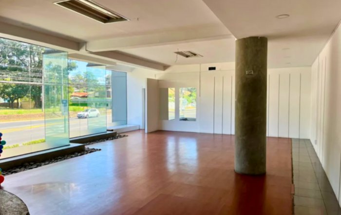 Alquiler de Locales Comerciales sobre vía principal de Curridabat en Curridabat, San José — $446 - Foto 2 de 6