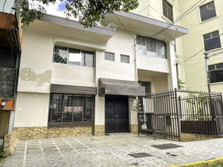 Venta de Edificio con Casa, San Pedro de Montes de Oca