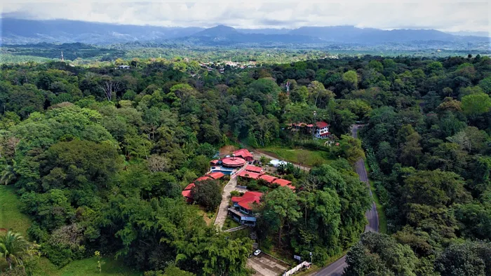 Hotel Pacific Paradise – Oportunidad de inversión en el Pacífico en Quepos, Puntarenas — $6,100,000
