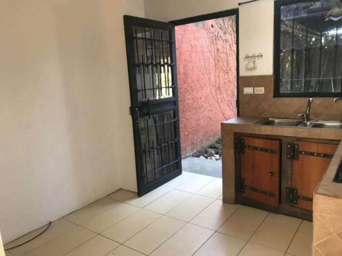 Alquiler de Apartamento en Uruca de Santa Ana. RAH 26-156 in Uruca, Santa Ana, San José — $600