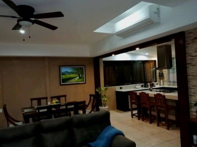 SE VENDE EXCLUSIVA PROPIEDAD Y CASA EN QUEPOS.  en Quepos, Puntarenas — $325,000