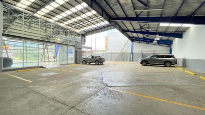 MLS-25-1357 LS VENTA EDIFICIO COMERCIAL LA URUCA SAN JOSE en Uruca, San José — $5,500,000