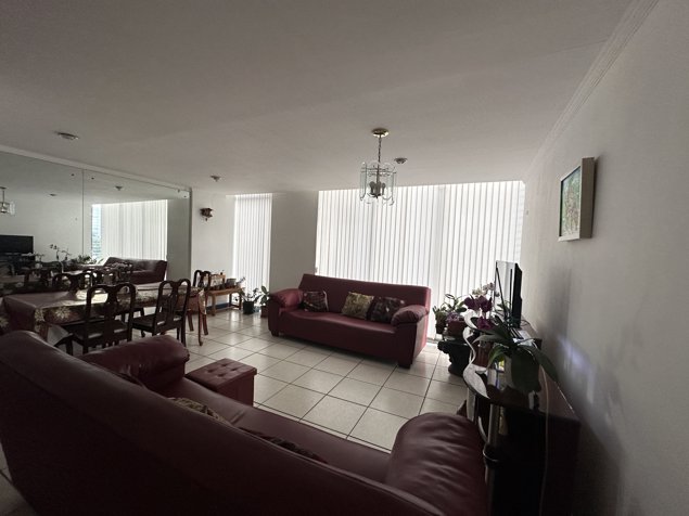 SE VENDE APARTAMENTO EN BARRIO DENT 3 HABITACIONES in San Pedro, Montes De Oca, San José — ₡ 88 000 000