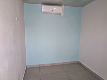 VENTA DE CASA NUEVA  EN QUEBRADA BONITA JACO - CERCA DEL NUEVO HOSPITAL  in Jacó, Garabito, Puntarenas — $150,000 - Photo 4 of 7