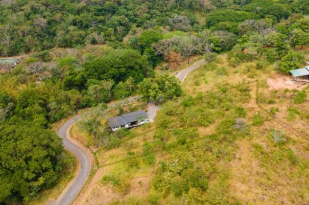 AMAZING LOT FOR SALE IN THE HEART OF THE BEAUTIFUL NEIGHBORHOODALEGRIA VILLAGE (36780 SQ.FT) en San Mateo, Alajuela — $179,000