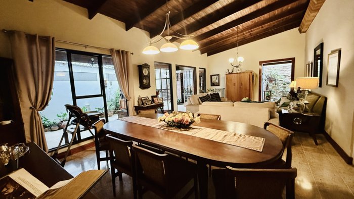 Venta Casa Independiente en Guayabos, Curridabat in Curridabat, San José — $484,000 - Photo 3 of 27