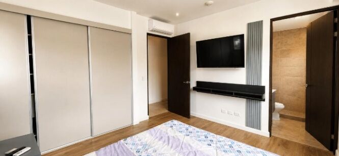 ALQUILER DE PENTHOUSE ALTA GAMA EN GUACHIPELÍN DE ESCAZÚ. in Escazú, San José — ₡ 3 000