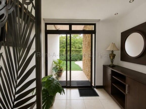 Venta de Apartamento en Río Oro-Santa Ana.  en Salitral, Santa Ana, San José — $345,000