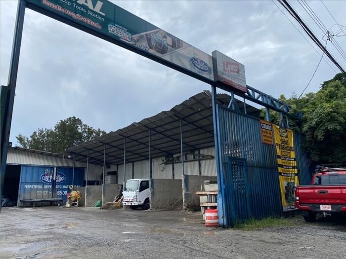VENTA DE PROPIEDAD COMERCIAL, HEREDIA, SAN RAFAEL, LOS ANGELES in San Rafael, Heredia — ₡ 360 000 000