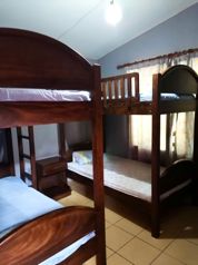 Venta de casa Playa Tivives, Puntarenas en Tárcoles, Garabito, Puntarenas — 79 000 000 ₡ - Foto 4 de 28