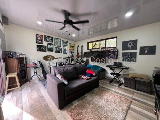 Venta de Casa en Piedades de Santa Ana. en Piedades, Santa Ana, San José — $435,000