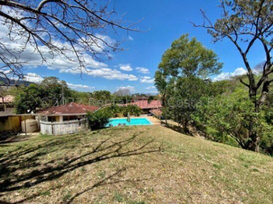 Se vende finca de 5,965m2 en Alto de las Palomas de Santa Ana 25-1836 en Santa Ana, San José — $800,000