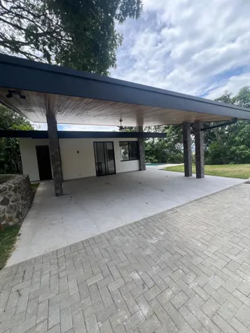 Casa Nueva y Moderna en Atenas en Atenas, Alajuela — $400,000 - Foto 2 de 13
