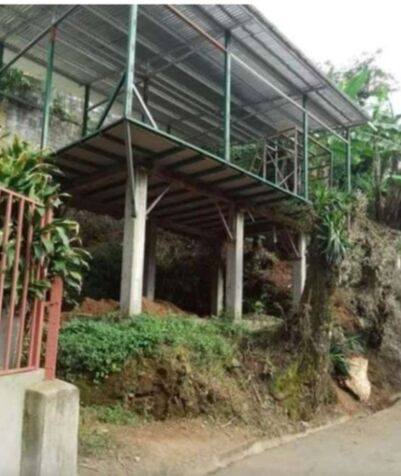 SE VENDE LOTE CON ESTRUCTURA AVANZADA EN CARRIZAL.  en Carrizal, Alajuela — ₡ 20 000 000