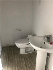 ALQUILER DE OFICINA, SAN JOSÉ, ESCAZU, DISTRITO 4 en Escazú, San José — $1,024 - Foto 4 de 10