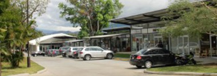 VENTA PLAZA COMERCIAL, RENTA FIJA, ALAJUELA, LA GUACIMA in Guácima, Alajuela — $2,350,000