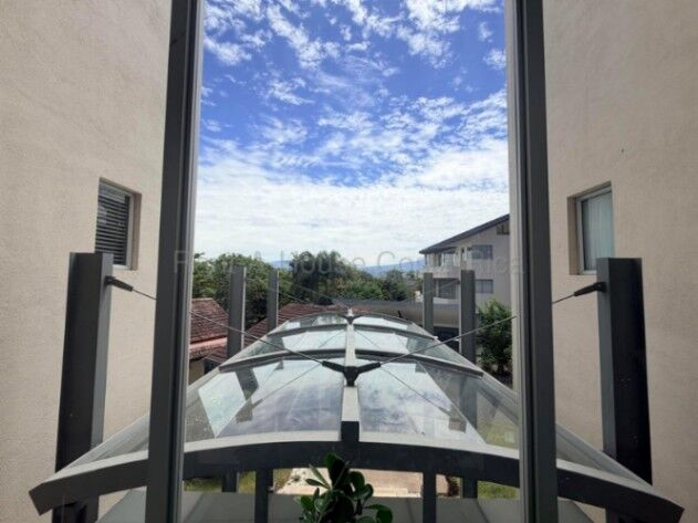 Venta de Apartamento en Piedades de Santa Ana. RAH 26-2122 in Piedades, Santa Ana, San José — $335,000