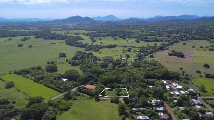 Venta de Lote en Santa Bárbara de Santa Cruz, Guanacaste. RAH 27-713 in Santa Cruz, Guanacaste — ₡ 10 233 000