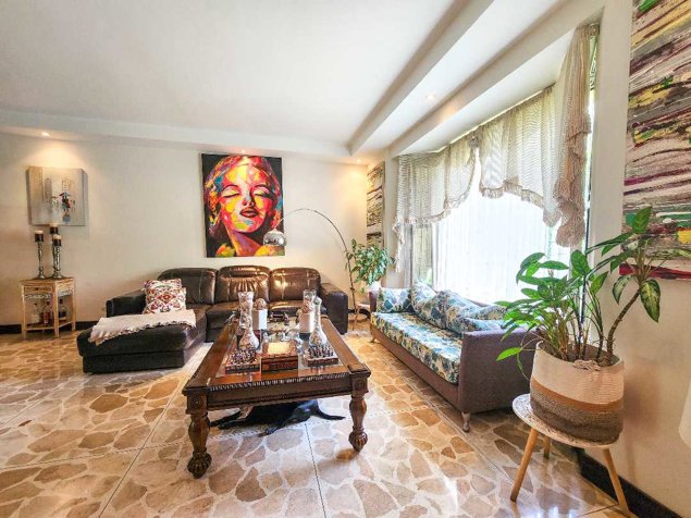 | Casa en Venta en Laureles de Escazú 🏡 3 Dormitorios, Oficina en Escazú, San José — $520,000 - Foto 1 de 23