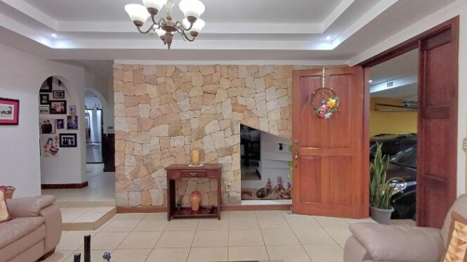 Venta de Casa en Curridabat, San José. in Curridabat, San José — $310,000