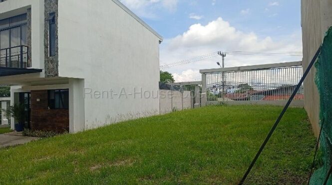 Venta de lote residencial en condominio exclusivo, alta plusvalía #26-2147 GS en Brasil, Santa Ana, San José — $90,000