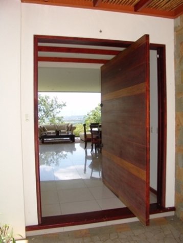 Casa moderna en condominio Ciudad Colon con vistas in Colón, Mora, San José — $550,000 - Photo 3 of 31