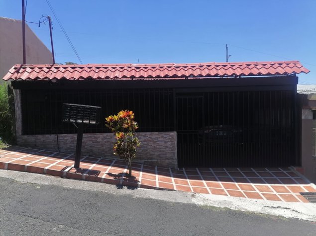VENTA DE CASA ALAJUELA, PILAS DE SAN ISIDRO URB SANTA ROSA  AS 1187 en San Isidro, Alajuela — ₡ 65 000 000