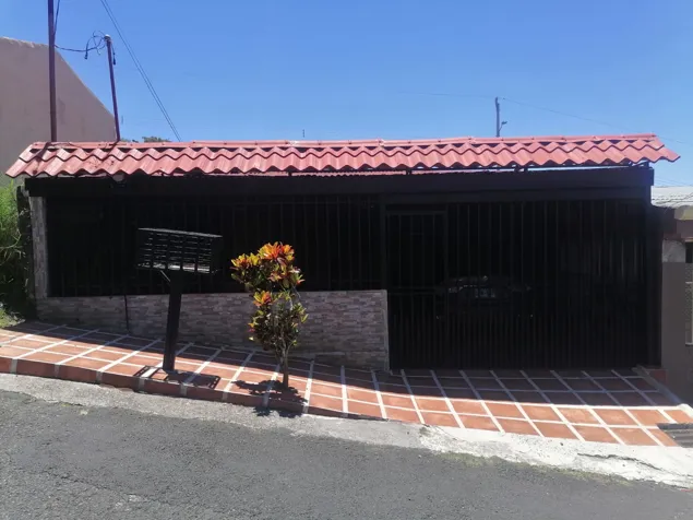 VENTA DE CASA ALAJUELA, PILAS DE SAN ISIDRO URB SANTA ROSA  AS 1187 in San Isidro, Alajuela — ₡ 65 000 000