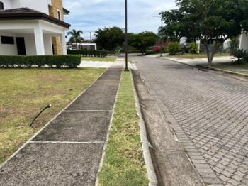Oportunidad de Inversión en Santa Ana: Lote de 651 m² con 75% de Cobertura  in Uruca, Santa Ana, San José — $230,000 - Photo 5 of 6