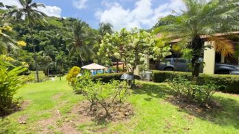 Venta de Estupenda Casa de Playa en Garabito, Puntarenas / JB OFC Mls. 25-428 in Jacó, Garabito, Puntarenas — $1,500,000 - Photo 5 of 23