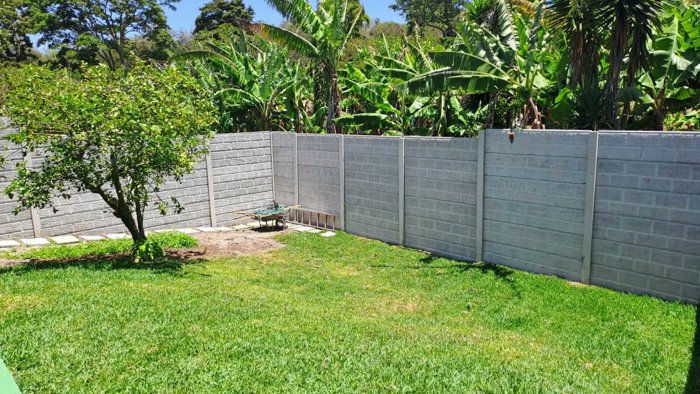 Venta 2 casas una planta, patio grande parqueo La Trinidad Moravia en La Trinidad, Moravia, San José — ₡ 69 000 000