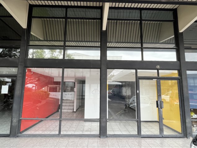 ALQUILO OFICINA / LOCAL EN SABANA in Mata Redonda, San José — ₡ 880 000