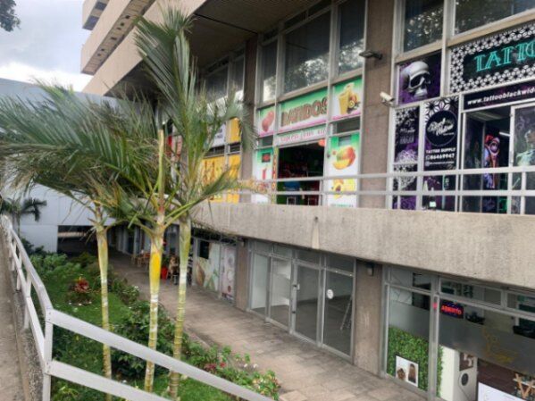 RAH ofrece en Venta de dos locales comerciales.  in Hospital, San José — $200,000