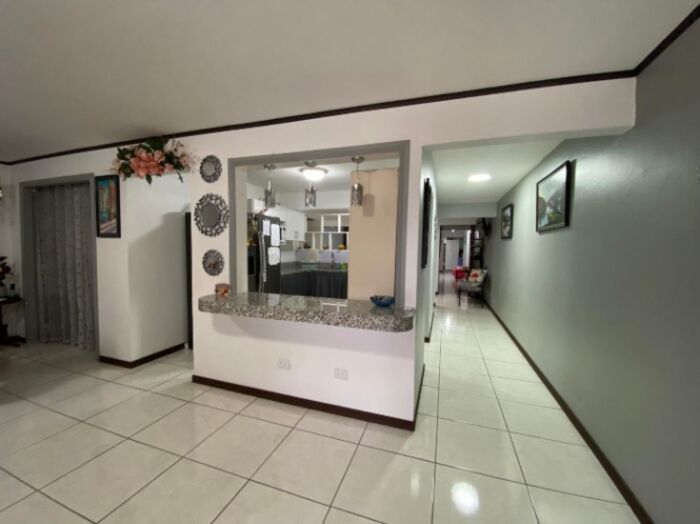 Venta de Casa + Local en San Francisco de Goicoechea. RAH 26-519 en San Francisco, Goicoechea, San José — ₡ 145 000 000