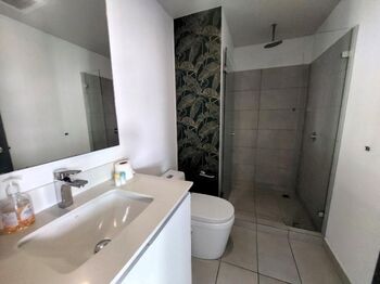 Alquiler de Apartamento en Mata Redonda, San José. in Mata Redonda, San José — $1,400 - Photo 4 of 16