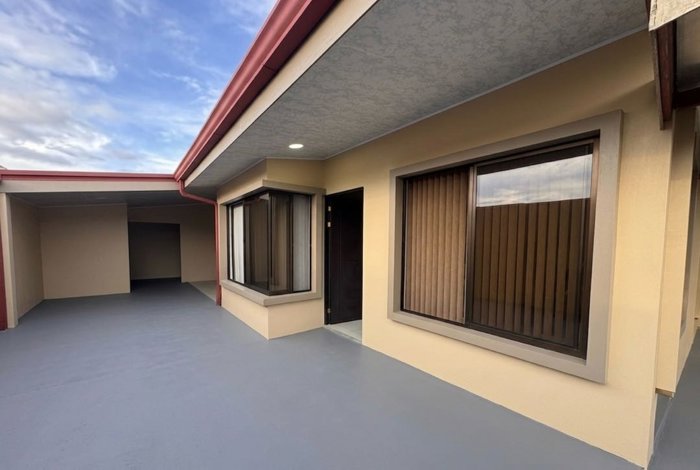 Casa con excelente ubicación | Ciudad Quesada en Quesada, San Carlos, Alajuela — ₡ 98 000 000 - Foto 2 de 12
