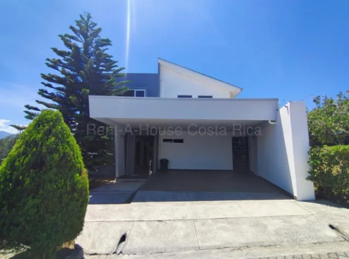 Venta de Casa en Río Segundo de Alajuela. RAH 26-1576 en Río Segundo, Alajuela — $325,000