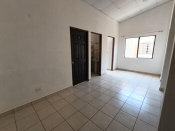Venta de Apartamento en Moravia, San José. RAH 26-12 in La Trinidad, Moravia, San José — $85,000 - Photo 4 of 18