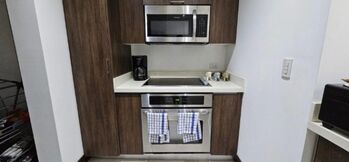 Alquiler de Apartamento en Pozos de Santa Ana. RAH 26-1361 PRECIO REBAJADO en Pozos, Santa Ana, San José — $1,300 - Foto 4 de 6