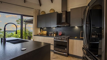 Boutique Property with 5 Villas in La Fortuna en La Fortuna, San Carlos, Alajuela — $1,500,000 - Foto 5 de 29